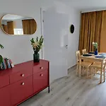 Apple Inn